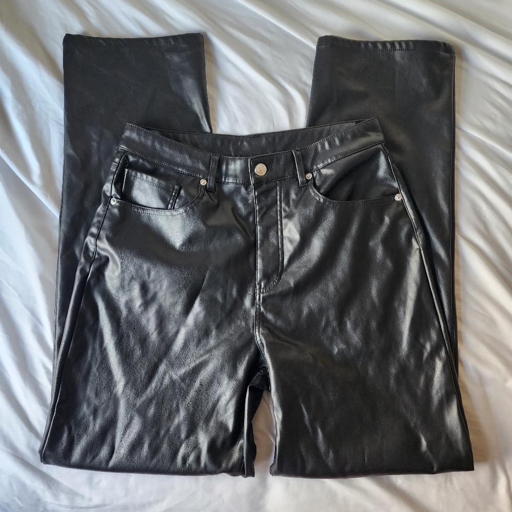 H&M Divided Black Faux Leather High Rise Straight Leg Pants Womens Size 6
